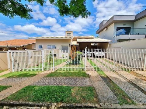 Casa à venda em Campinas, Cidade Universitária, com 3 suítes, com 260 m²